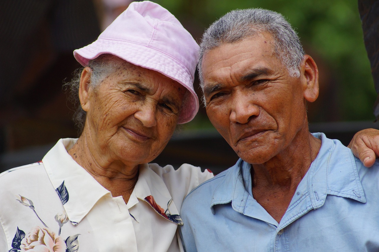 Senior couple using tablet in Austin — illustrating this Medicare guide